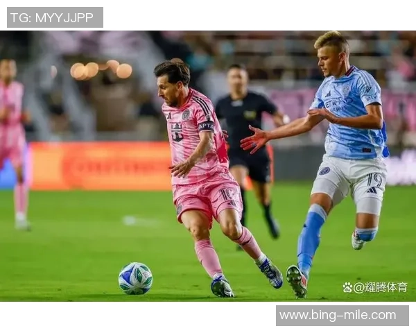 客场逆境加剧迈阿密防守失误再失一球上半场形势严峻