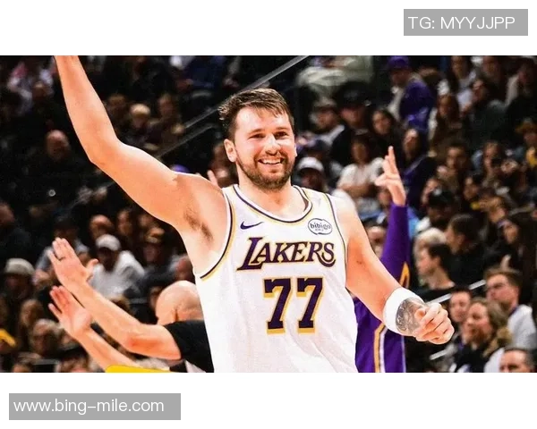 东契奇盛赞八村塁贡献巨大称其是球队胜利的重要支柱