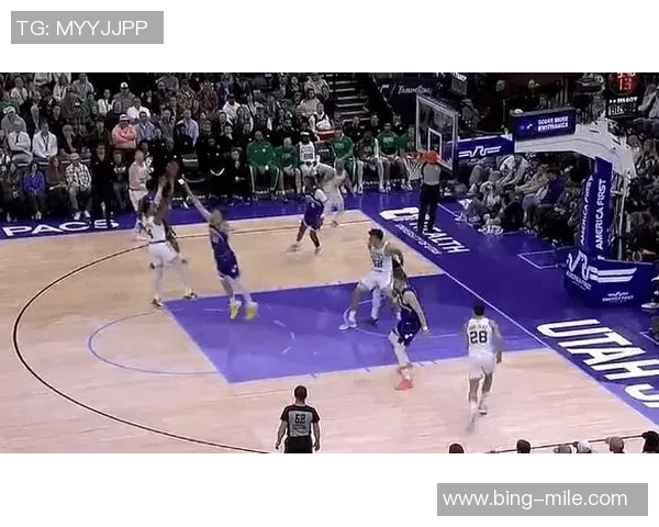 安芬尼西蒙斯回顾绿军首秀表现从紧张到自如掌控比赛节奏 安芬尼西蒙斯回顾绿军首秀表现从紧张到自如掌控比赛节奏